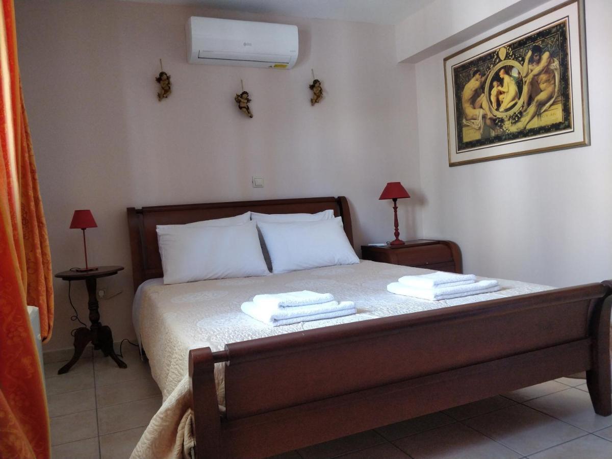 Sior Dionysios Apartment อาร์กอสโตลี ภายนอก รูปภาพ