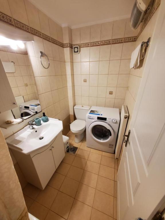 Sior Dionysios Apartment อาร์กอสโตลี ภายนอก รูปภาพ
